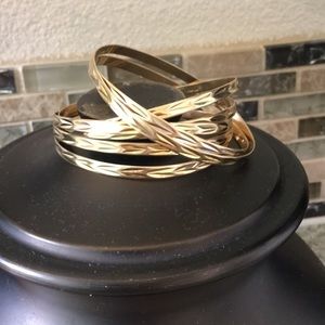 VIOS 14k Gold Seven-Day Bangle" Bracelet